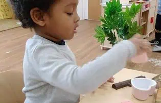 exploratiove play activities exploratiove play activities